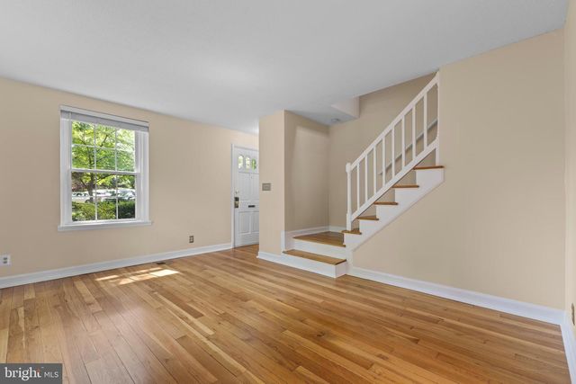 2813 S ABINGDON ST, Arlington, VA 22206