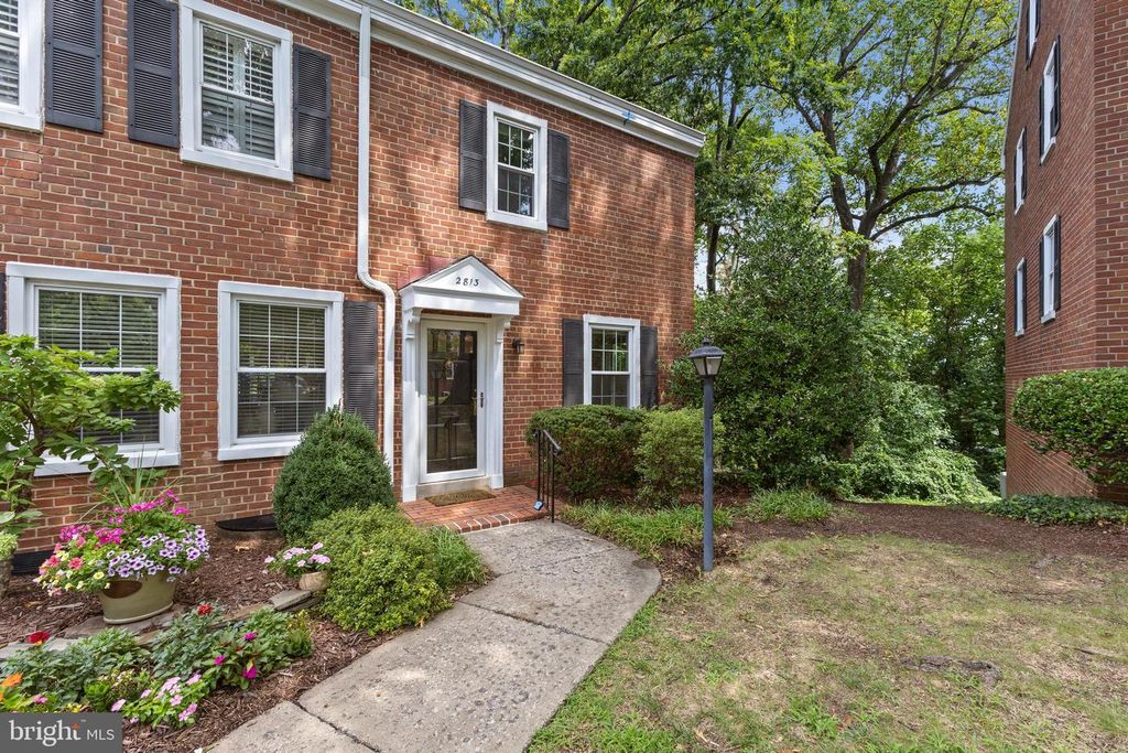2813 S ABINGDON ST, Arlington, VA 22206