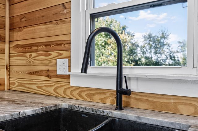 445 Ashley Camp Road, Harrodsburg, KY 40330