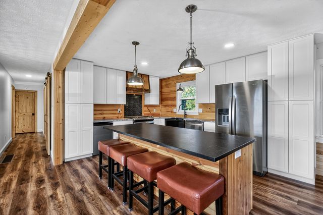 445 Ashley Camp Road, Harrodsburg, KY 40330