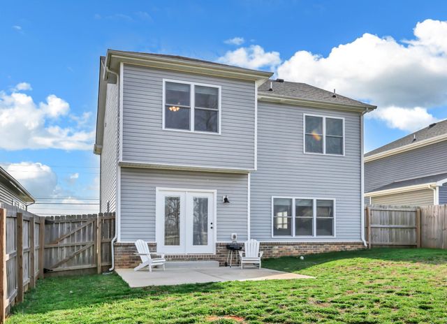 2517 Ashland City Rd, Clarksville, TN 37043