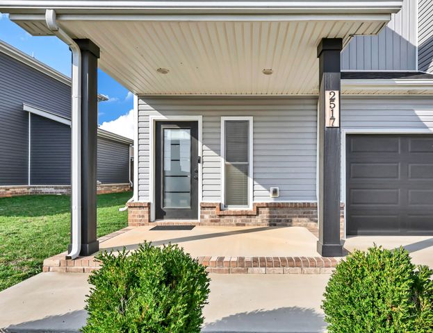 2517 Ashland City Rd, Clarksville, TN 37043