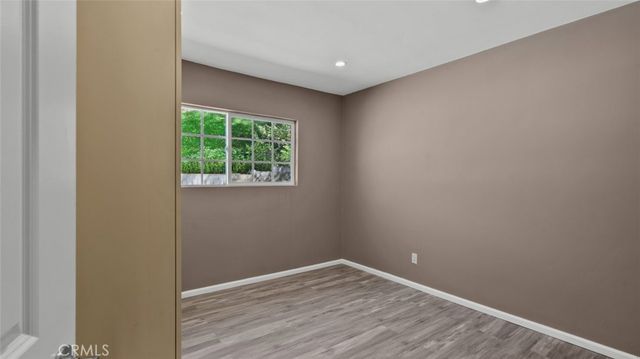 9540 Debra Avenue, North Hills, CA 91343