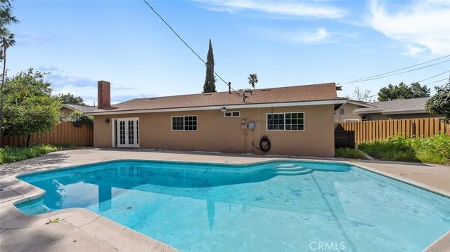 9540 Debra Avenue, North Hills, CA 91343