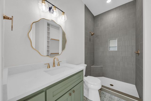 101 Silver Way, Horseshoe Bay, TX 78657