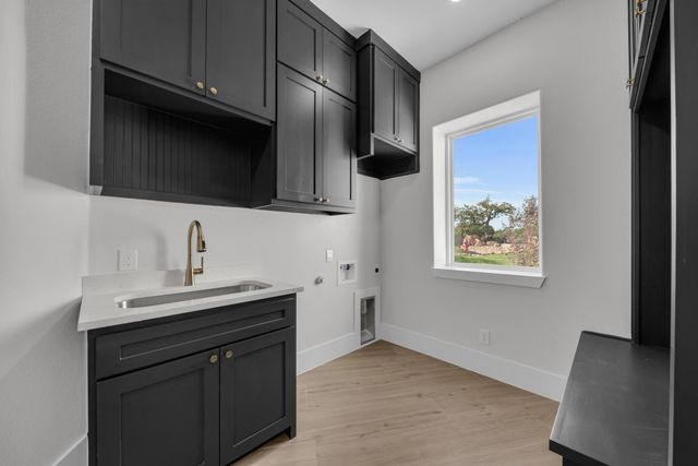101 Silver Way, Horseshoe Bay, TX 78657