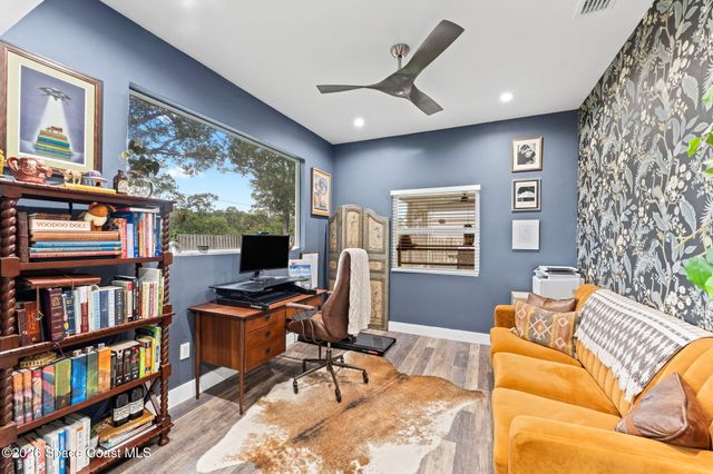154 Nemo Circle NE, Palm Bay, FL 32907