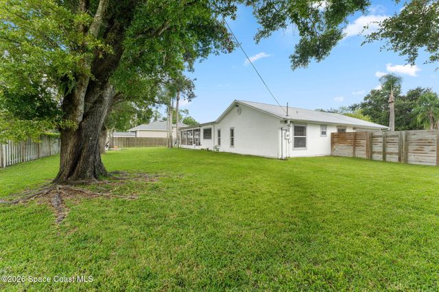 154 Nemo Circle NE, Palm Bay, FL 32907