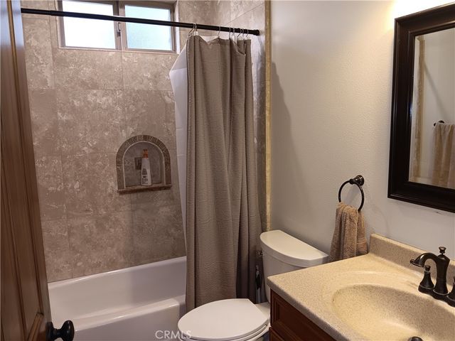 2257 Pierpont Boulevard, Ventura, CA 93001