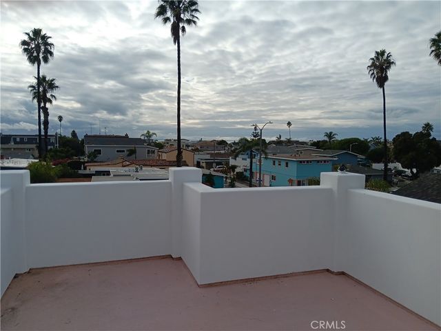 2257 Pierpont Boulevard, Ventura, CA 93001