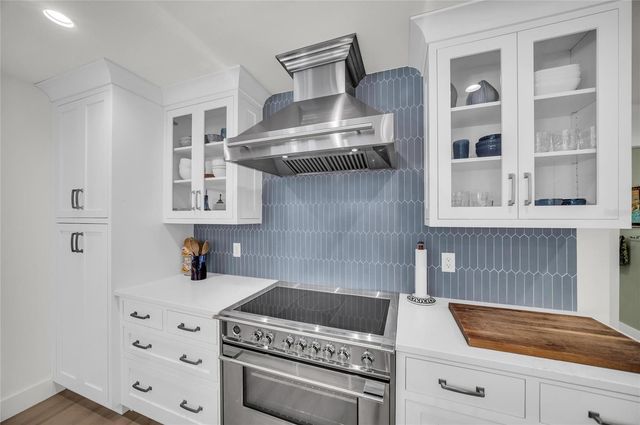 501 68TH STREET, Holmes Beach, FL 34217