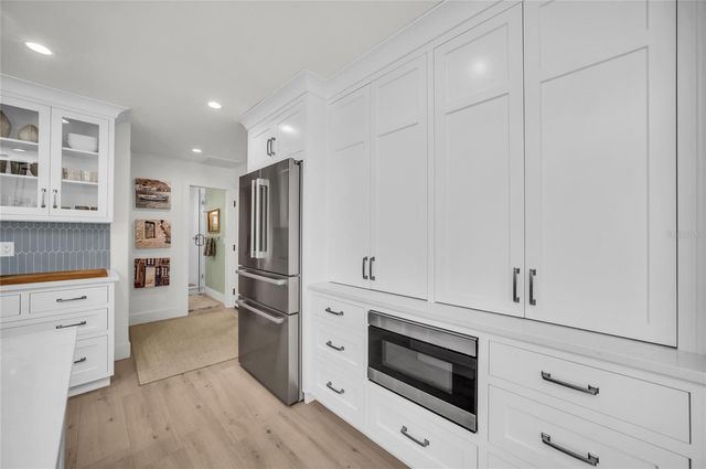 501 68TH STREET, Holmes Beach, FL 34217