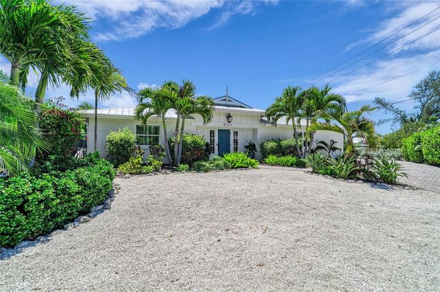 501 68TH STREET, Holmes Beach, FL 34217