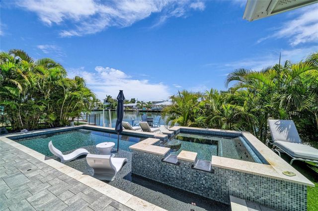 501 68TH STREET, Holmes Beach, FL 34217