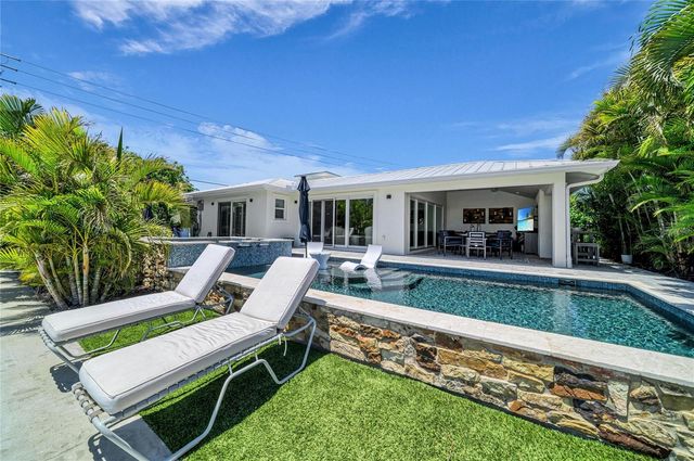 501 68TH STREET, Holmes Beach, FL 34217