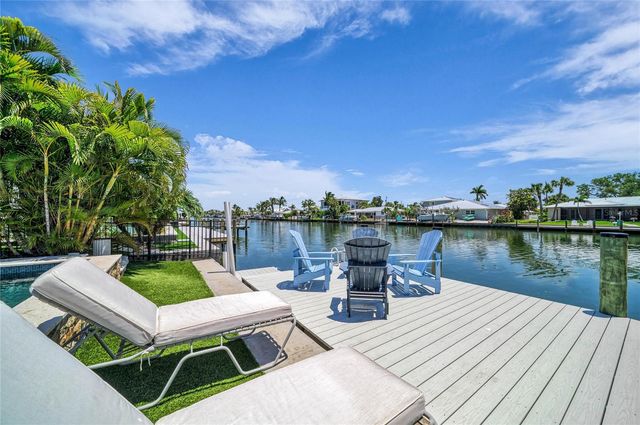 501 68TH STREET, Holmes Beach, FL 34217
