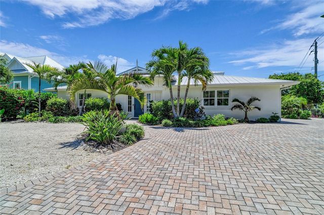 501 68TH STREET, Holmes Beach, FL 34217