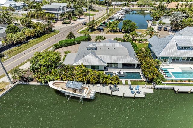 501 68TH STREET, Holmes Beach, FL 34217