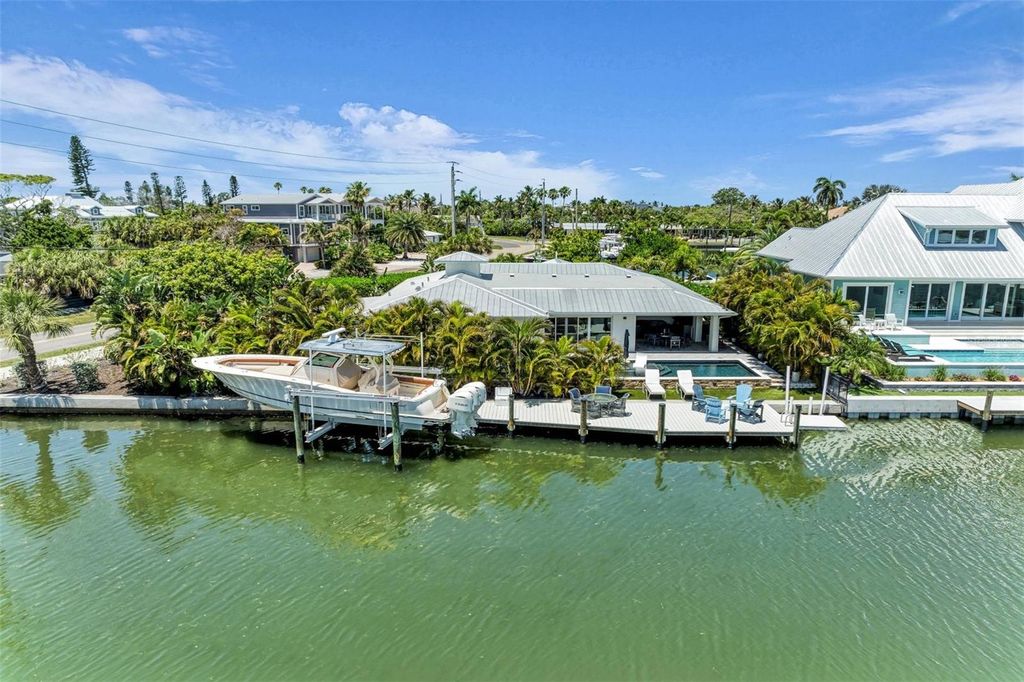 501 68TH STREET, Holmes Beach, FL 34217