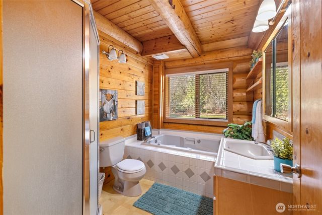 1422 Grauel Ramapo Road, Port Angeles, WA 98363