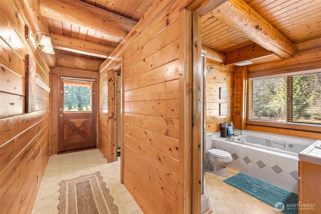 1422 Grauel Ramapo Road, Port Angeles, WA 98363