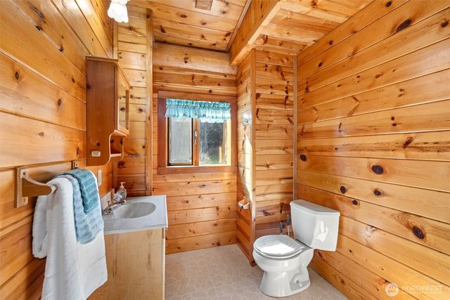 1422 Grauel Ramapo Road, Port Angeles, WA 98363