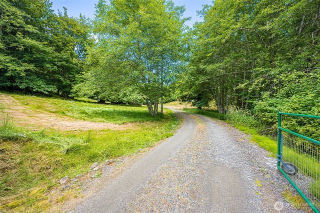 1422 Grauel Ramapo Road, Port Angeles, WA 98363