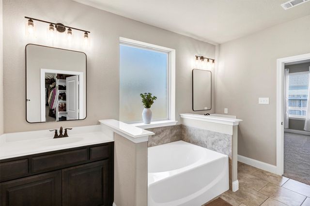 5241 Ranchero Trail, Fort Worth, TX 76126