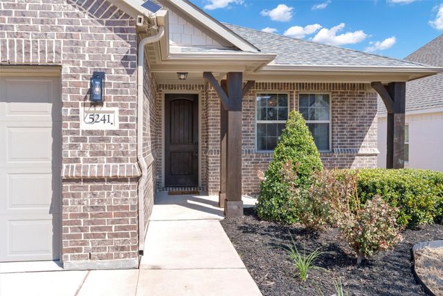 5241 Ranchero Trail, Fort Worth, TX 76126