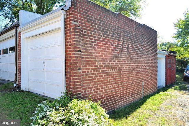 901 LEEDS AVE, Baltimore, MD 21229