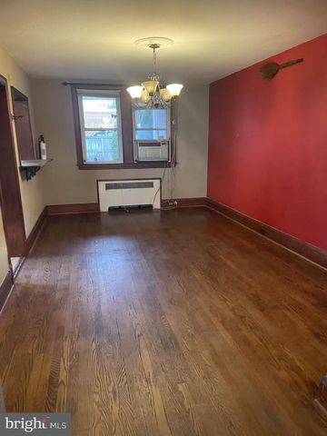 901 LEEDS AVE, Baltimore, MD 21229