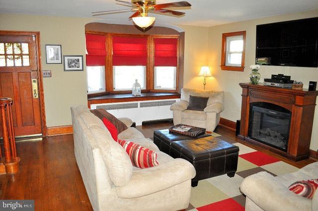 901 LEEDS AVE, Baltimore, MD 21229