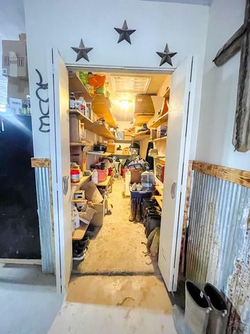 28235 Manor Dr, Rocky Ford, CO 81067