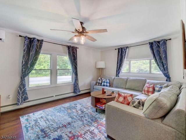 196 Bartley Rd, Washington Twp., NJ 07853