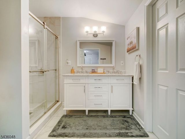 196 Bartley Rd, Washington Twp., NJ 07853