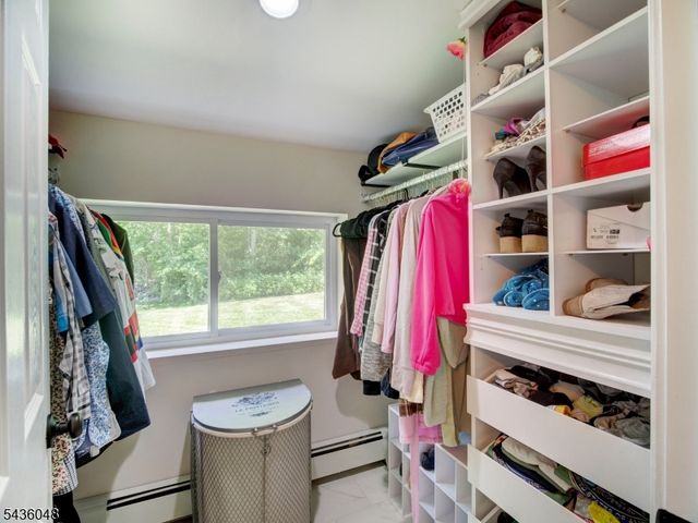 196 Bartley Rd, Washington Twp., NJ 07853
