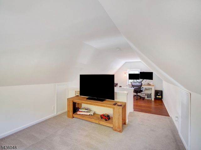 196 Bartley Rd, Washington Twp., NJ 07853