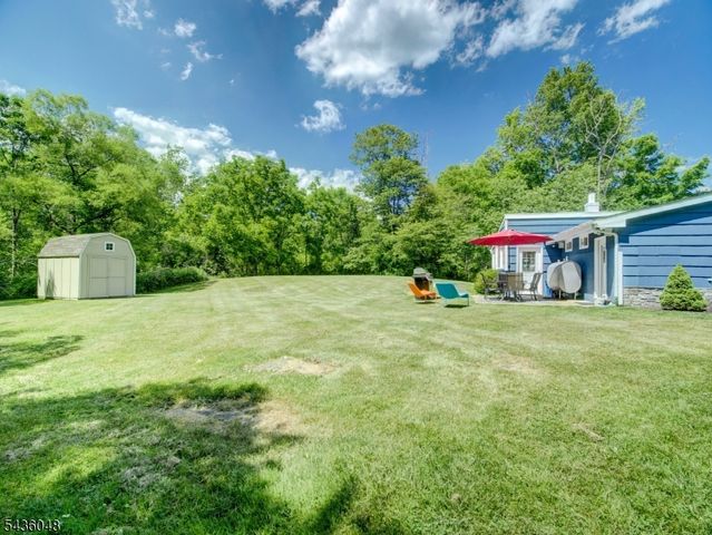 196 Bartley Rd, Washington Twp., NJ 07853