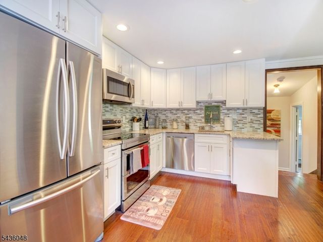 196 Bartley Rd, Washington Twp., NJ 07853