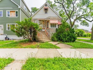 7959 S Coles Avenue, Chicago, IL 60617
