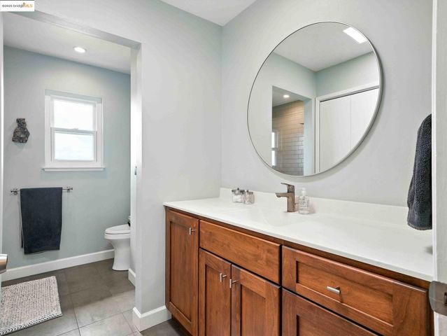 2106 Otis Dr F, Alameda, CA 94501