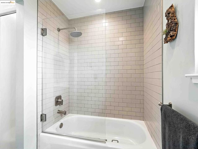 2106 Otis Dr F, Alameda, CA 94501