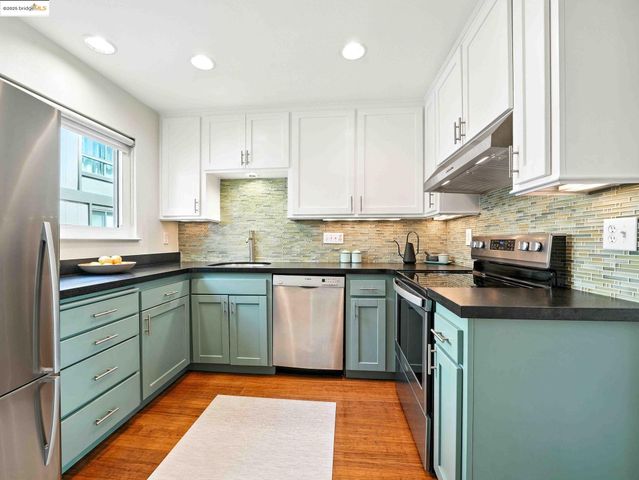 2106 Otis Dr F, Alameda, CA 94501
