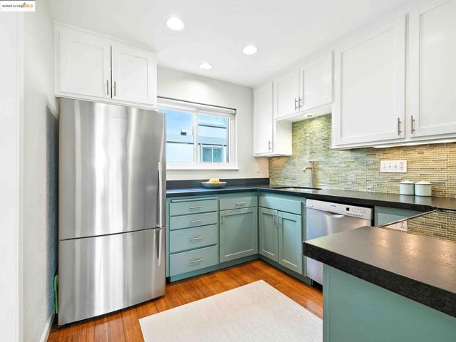 2106 Otis Dr F, Alameda, CA 94501