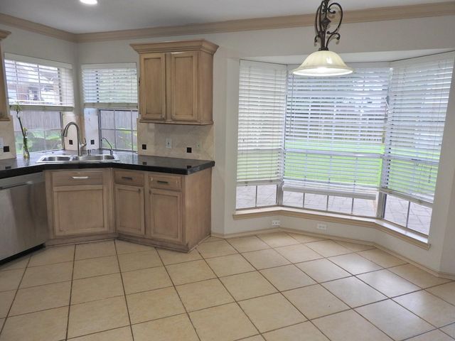 4427 Wavertree Drive, Missouri City, TX 77459