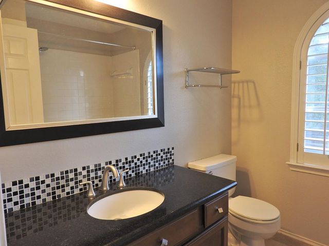 4427 Wavertree Drive, Missouri City, TX 77459