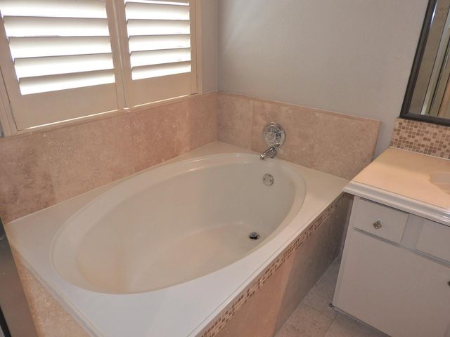 4427 Wavertree Drive, Missouri City, TX 77459