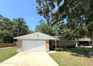 1136 KNOLL Drive W, Jacksonville, FL 32221