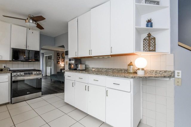 935 124th STREET, Elm Grove, WI 53122