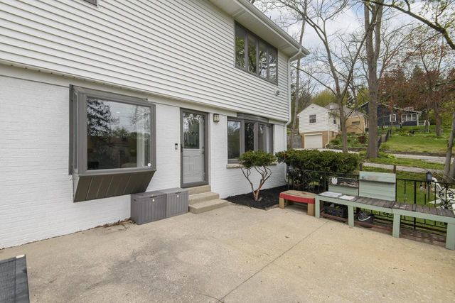 935 124th STREET, Elm Grove, WI 53122